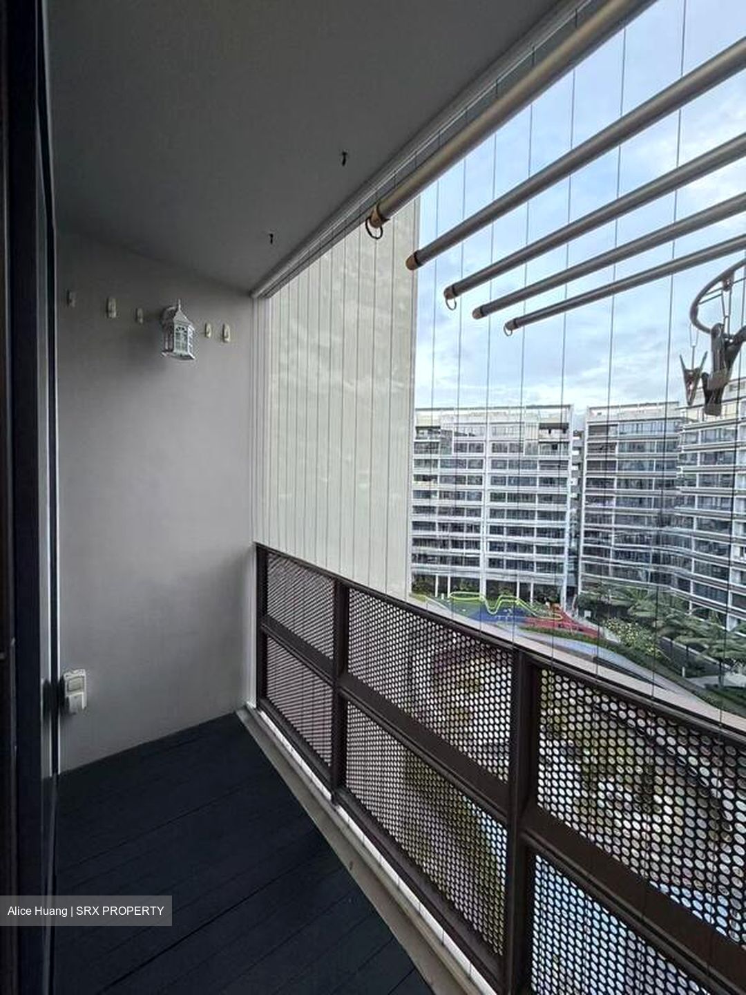 d'Nest (D18), Condominium #527576351